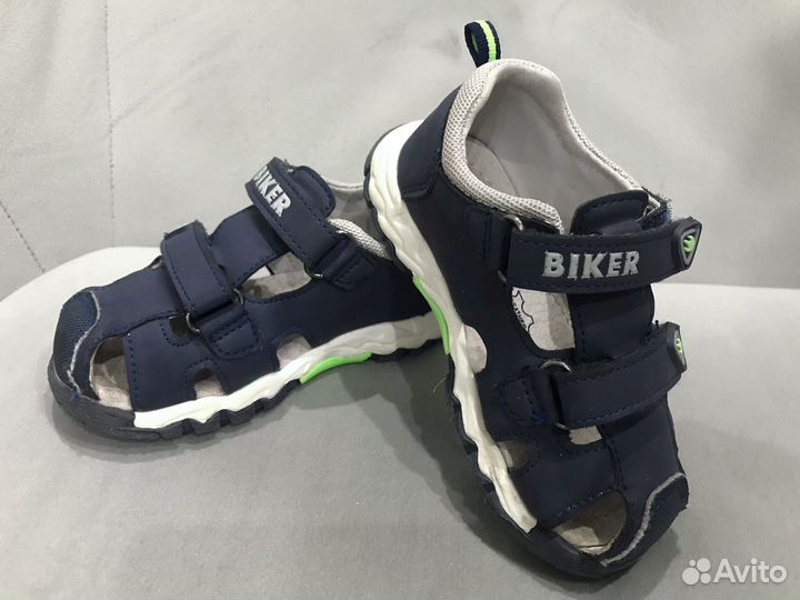 Сандалии детские для мальчиков 23