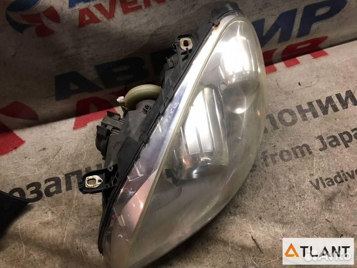 Фара передняя левая mercedes-benz B-class