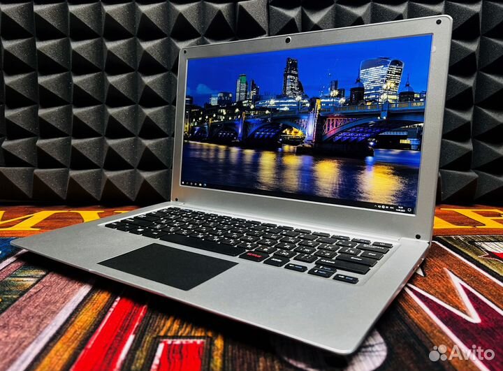 Новый ноутбук для просмотра кино / IPS экран