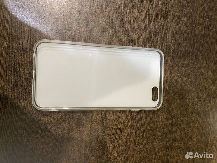 Чехол на iPhone 6s plus чёрный с клубникой