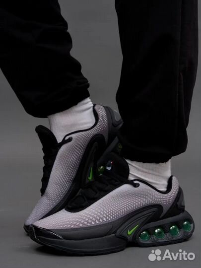 Кроссовки nike dn black and white cream