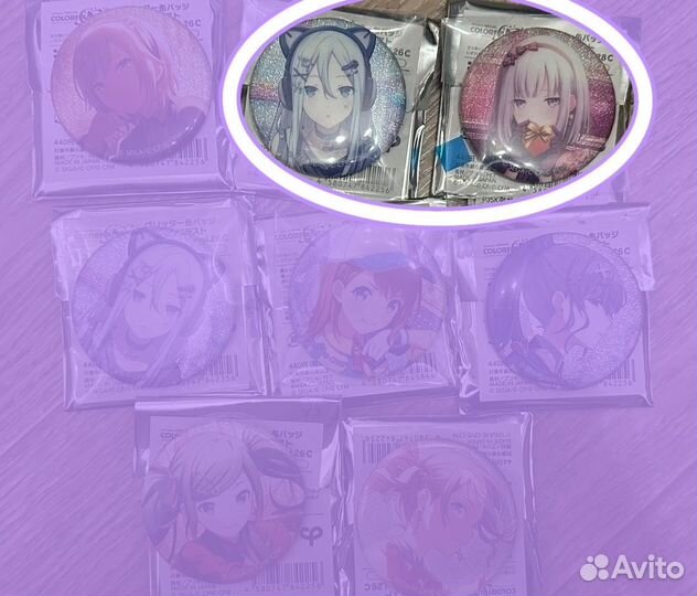 Значки Секай Мэй