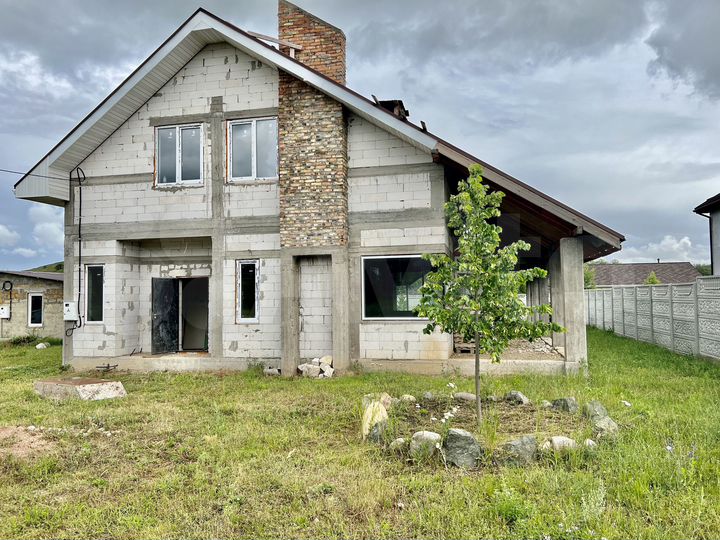 Дом 189 м² на участке 10 сот.