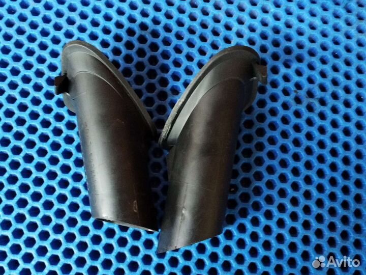 Воздуховод верхний Mitsubishi carisma