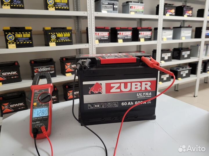 Аккумулятор zubr ultra 60Ah о.п. 600A L2L 242x175x