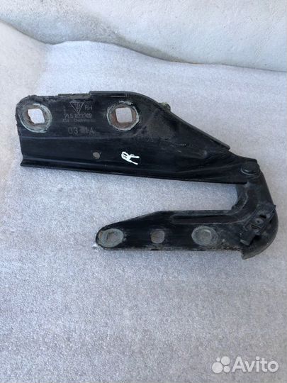 Петля капота правая Porsche Cayenne 4.5 V8