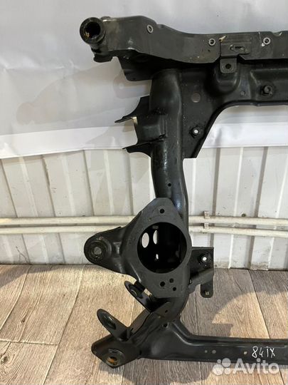 Подрамник передний Bmw X1 E84 N20 2010