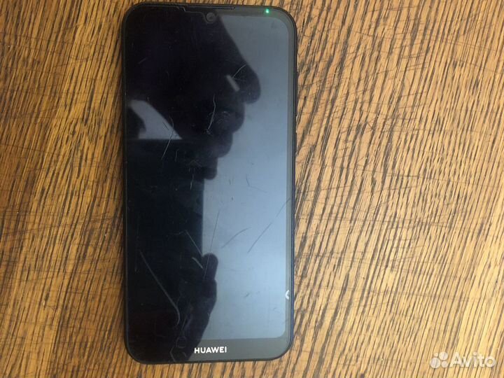 Телефон Huawei