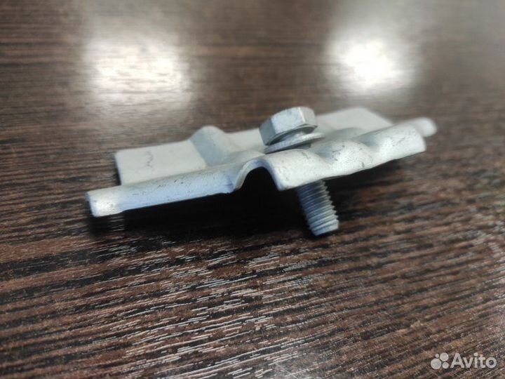 Крепление аккумулятора Bmw X5 50Ix F15 N63N 4.4