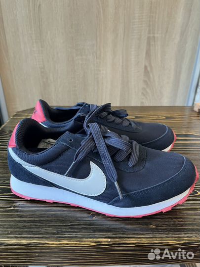 Кроссовки детские