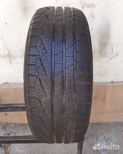 Pirelli Winter Sottozero 210 225/55 R17 97H