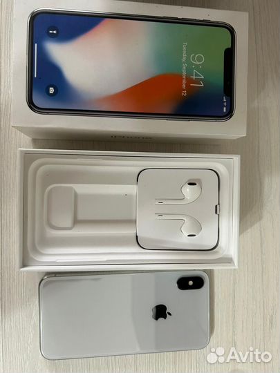 iPhone X, 64 ГБ