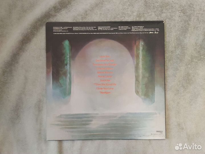 Kiss -Love Gun- 1976 год