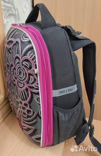 Рюкзак школьный с ортопедической спинкой