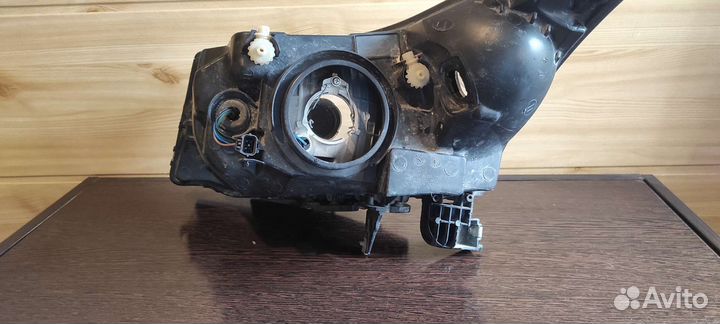 Фара передняя правая Chevrolet Cruze