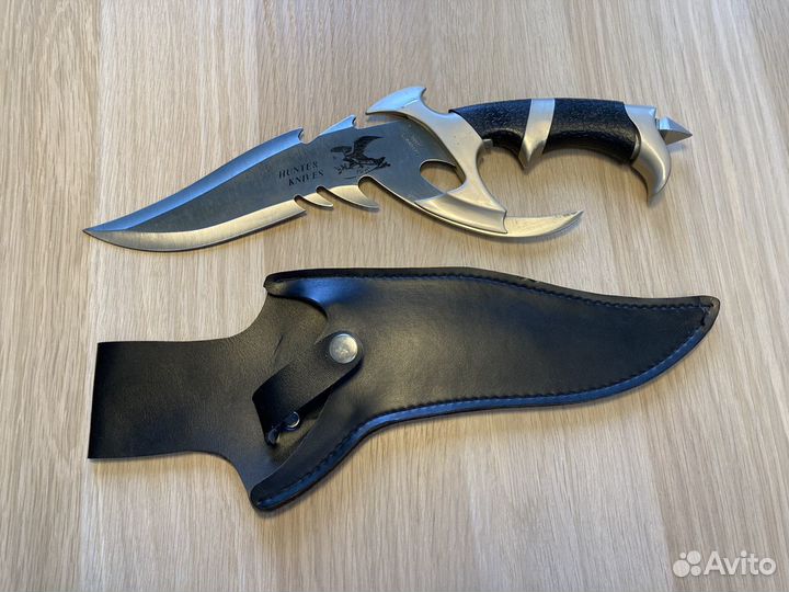 Нож в чехле