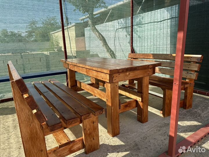 Продам Комплект Стол и Лавки