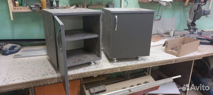 Тумбочко прикроватная