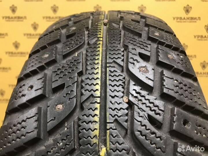 Kumho I'Zen RV Stud KC16 215/70 R16 100T