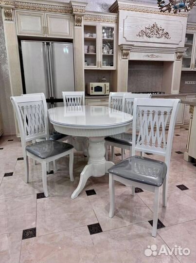 Комплект стол и стулья.Оплата при получении