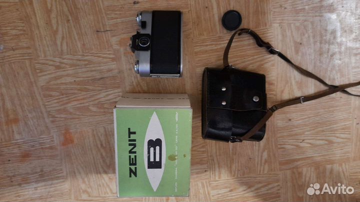 Пленочный фотоаппарат зенит