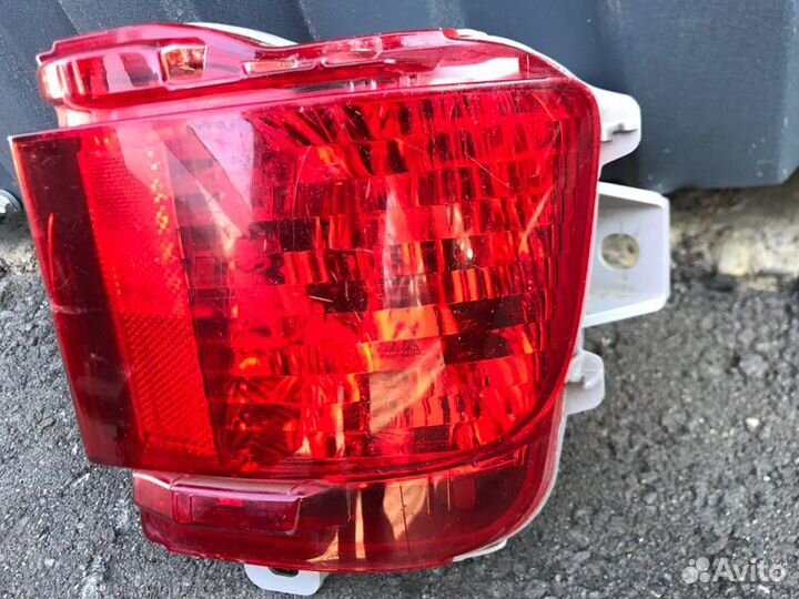Фонарь противотуманный задний правый Toyota Land