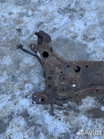 Подрамник передий Ford focus 2 дорест hxda