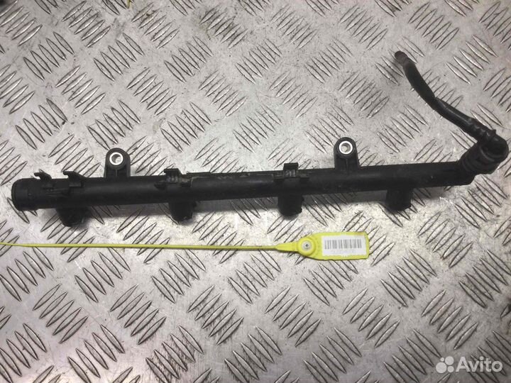 Топливная рампа Renault Megane K4M813