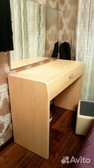 Туалетный столик