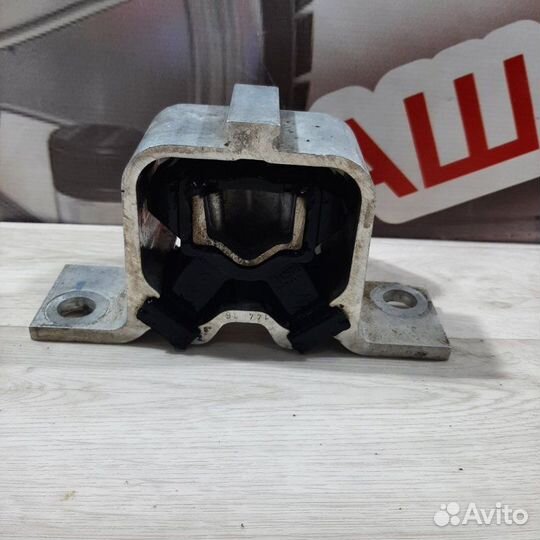 Подушка двигателя LADA Xray хэтчбек 2017