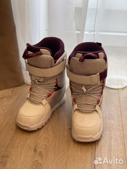 Сноубордические ботинки женские, 39 р