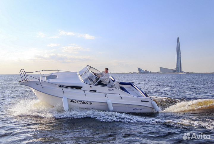 Аренда катера/Развод мостов/Финский залив/Салют