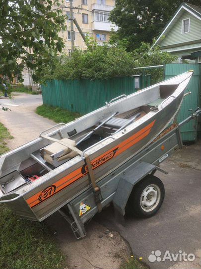 Лодка Вельбот 37