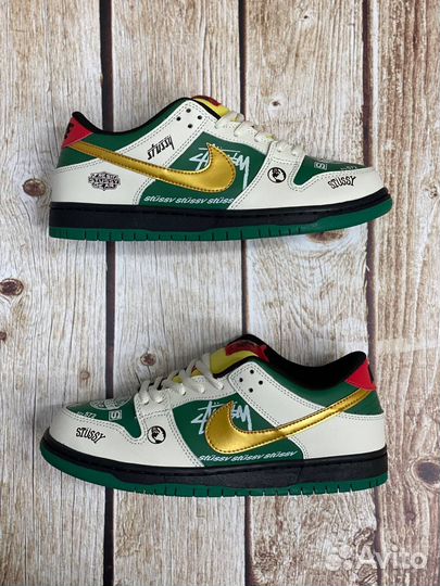 Кроссовки Nike dunk