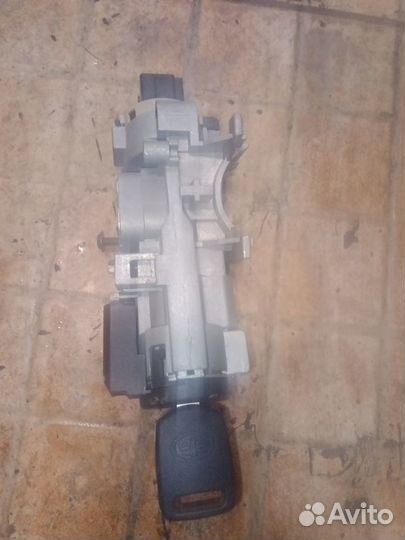 Замок зажигания FAW Besturn B50