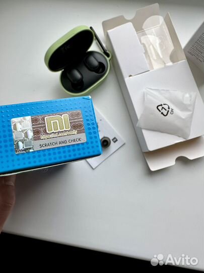 Беспроводные наушники Mi True Wireless Earbuds