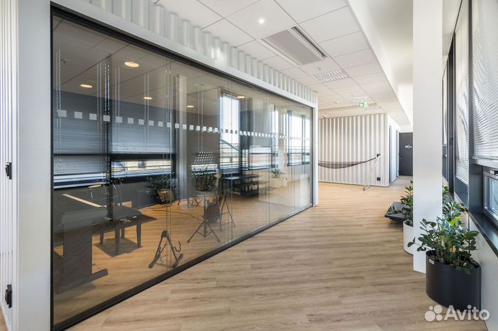 Стеклянные офисные перегородки