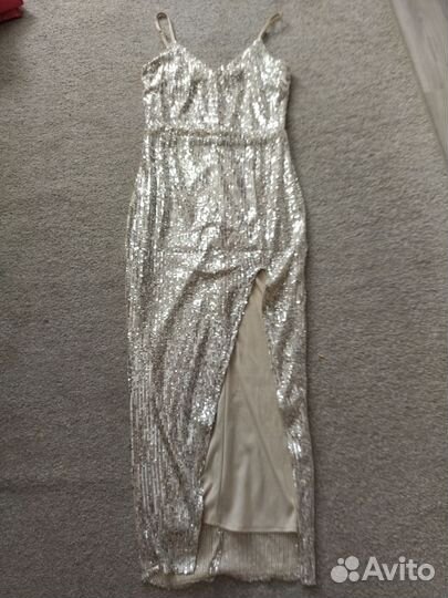 Нарядное платье 44 размер