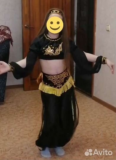 Танцевальный костюм для восточных танцев