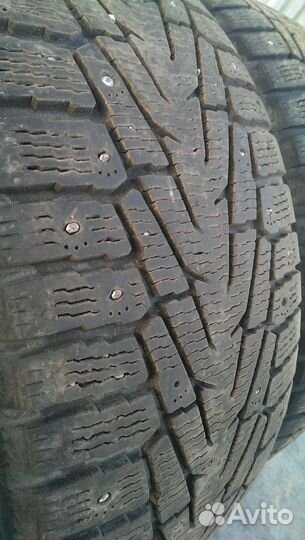 Nokian Tyres Hakkapeliitta 7 285/60 R18 116T