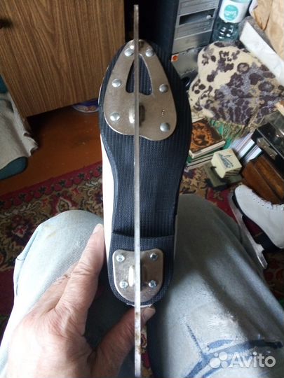 Коньки фигурные женские р.35 и р.36 белые кожа