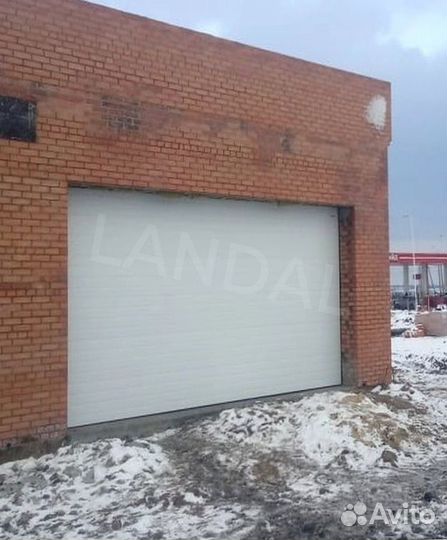 Секционные ворота