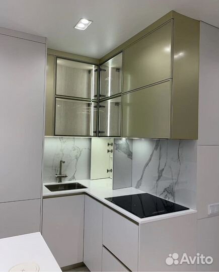 Кухня на заказ с островом