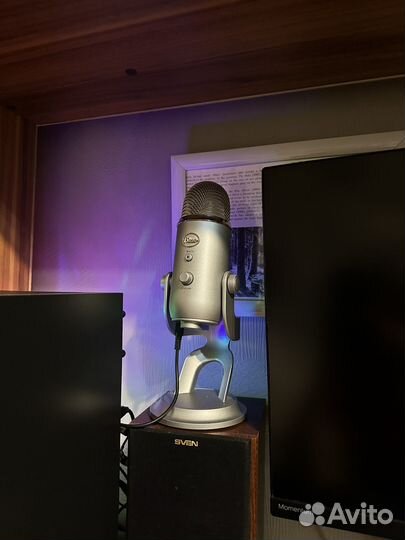 Студийный микрофон blue yeti silver