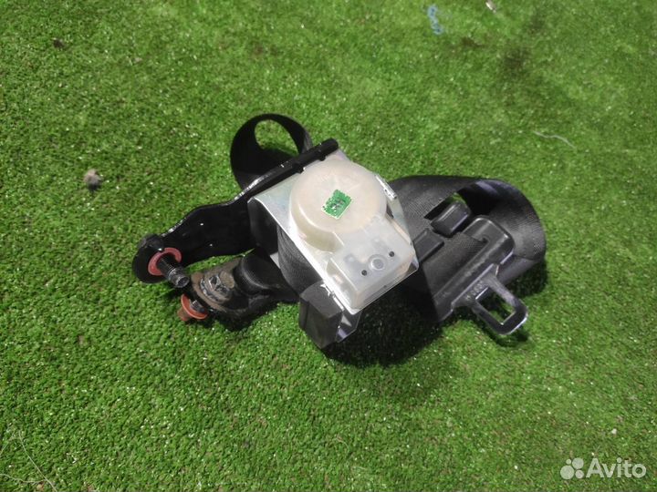 Ремень безопасности задний правый Kia Rio 3 седан