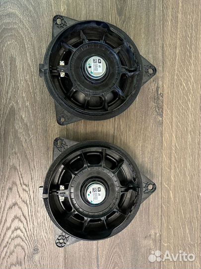 Динамики задние JBL Toyota Camry V70