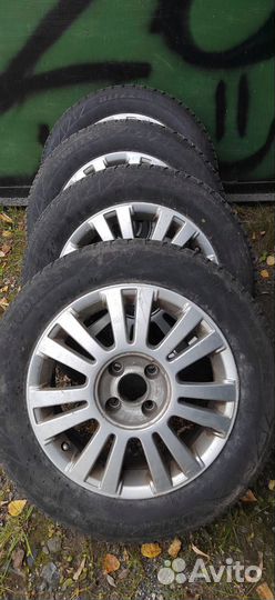 R16 Bridgestone Blizzak Ice 205/60, PCD 4x108 DIA 65.1
