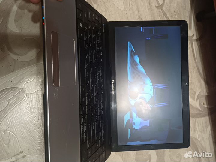 Продаю ноутбук Packard Bell на i5