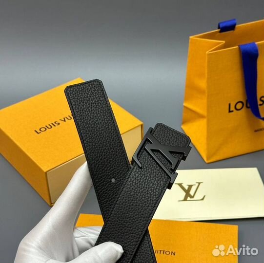 Ремень мужской кожаный Louis Vuitton Initiales