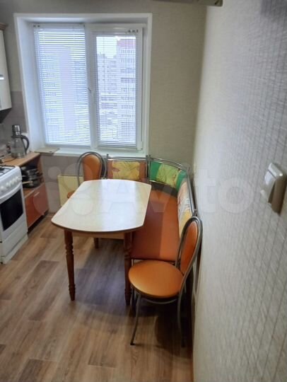 4-к. квартира, 86 м², 10/10 эт.